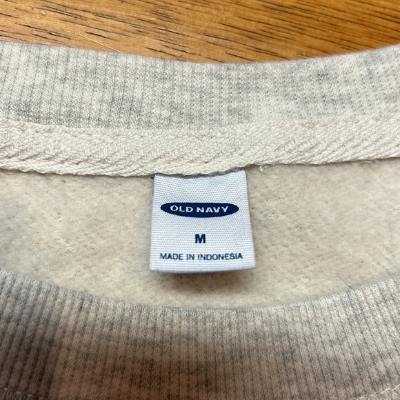 Super cute ON sweatshirt 💙 - Picture 5 of 6